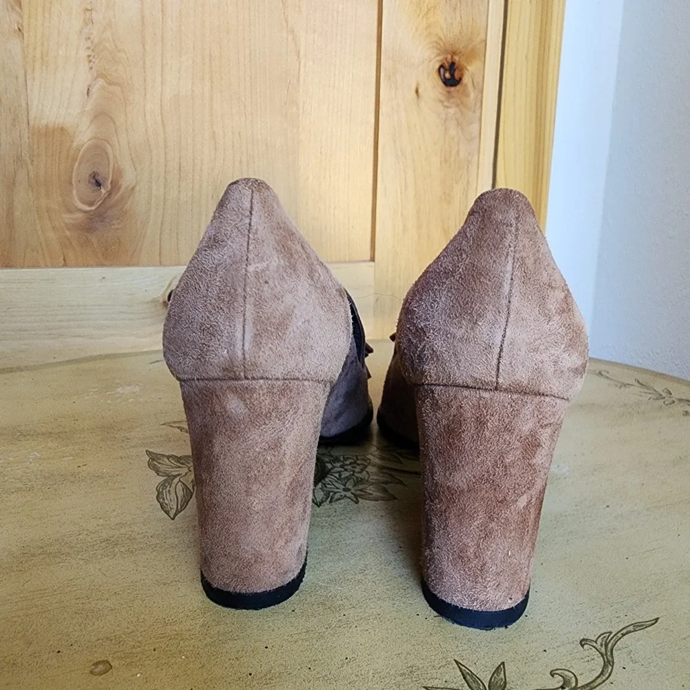 Stuart Weitzman Sz 5 Brown Suede Tassel Loafer Block Heel Pumps Preppy Old Money